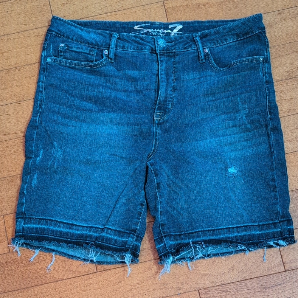 Seven7 Women's Distressed Jean Shorts 14